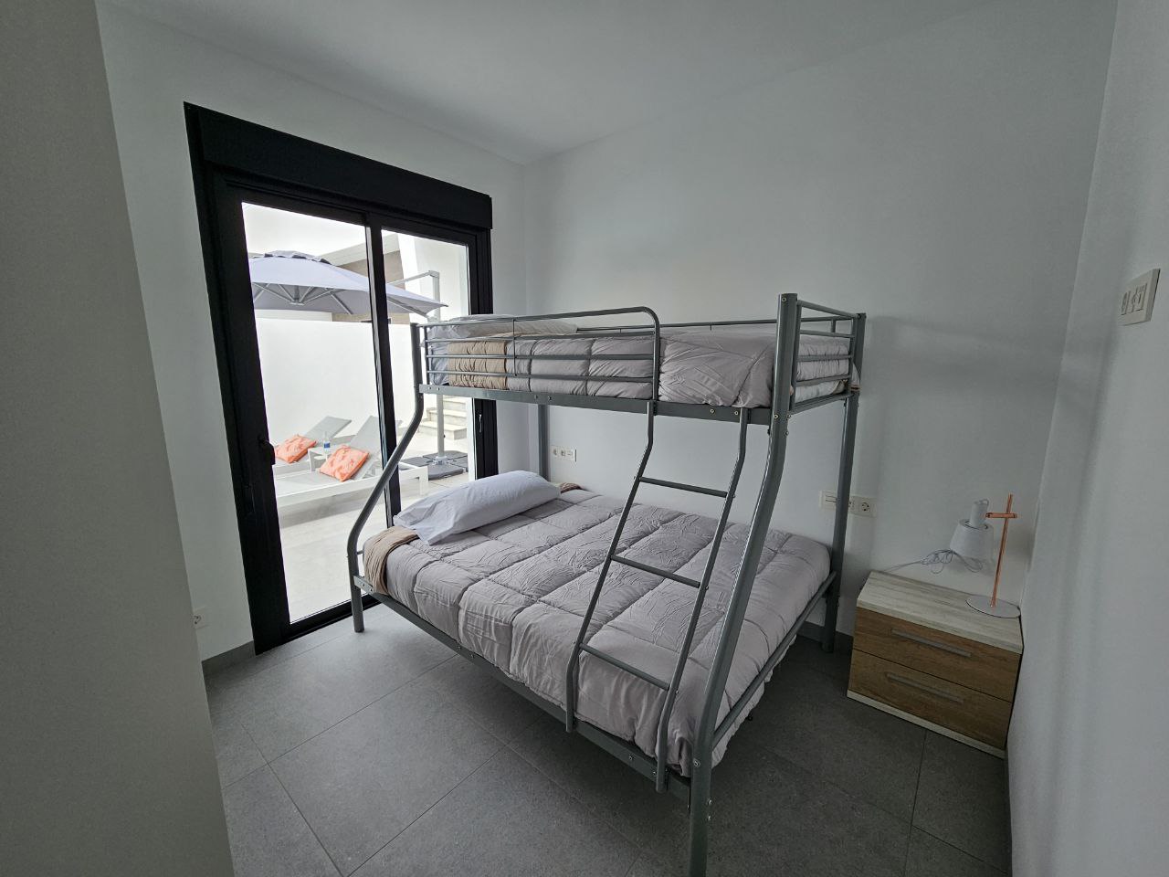 Slaapkamer 3 van het vakantiehuis in Roldan, Spanje